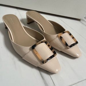 Ann Taylor NEVER WORN Buckle Mule Patent Leather Shoes size 7.5